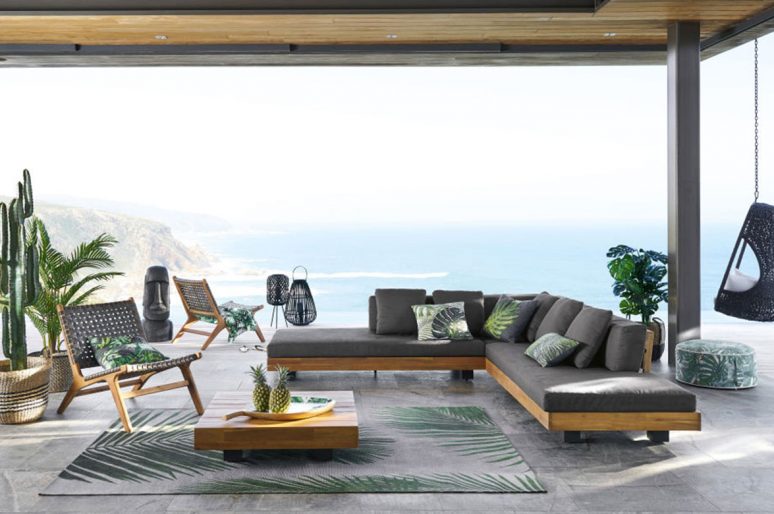 Decorare il divano – cuscini colorati